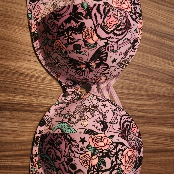 Bundle of Torrid Bras - Picture 5 of 8